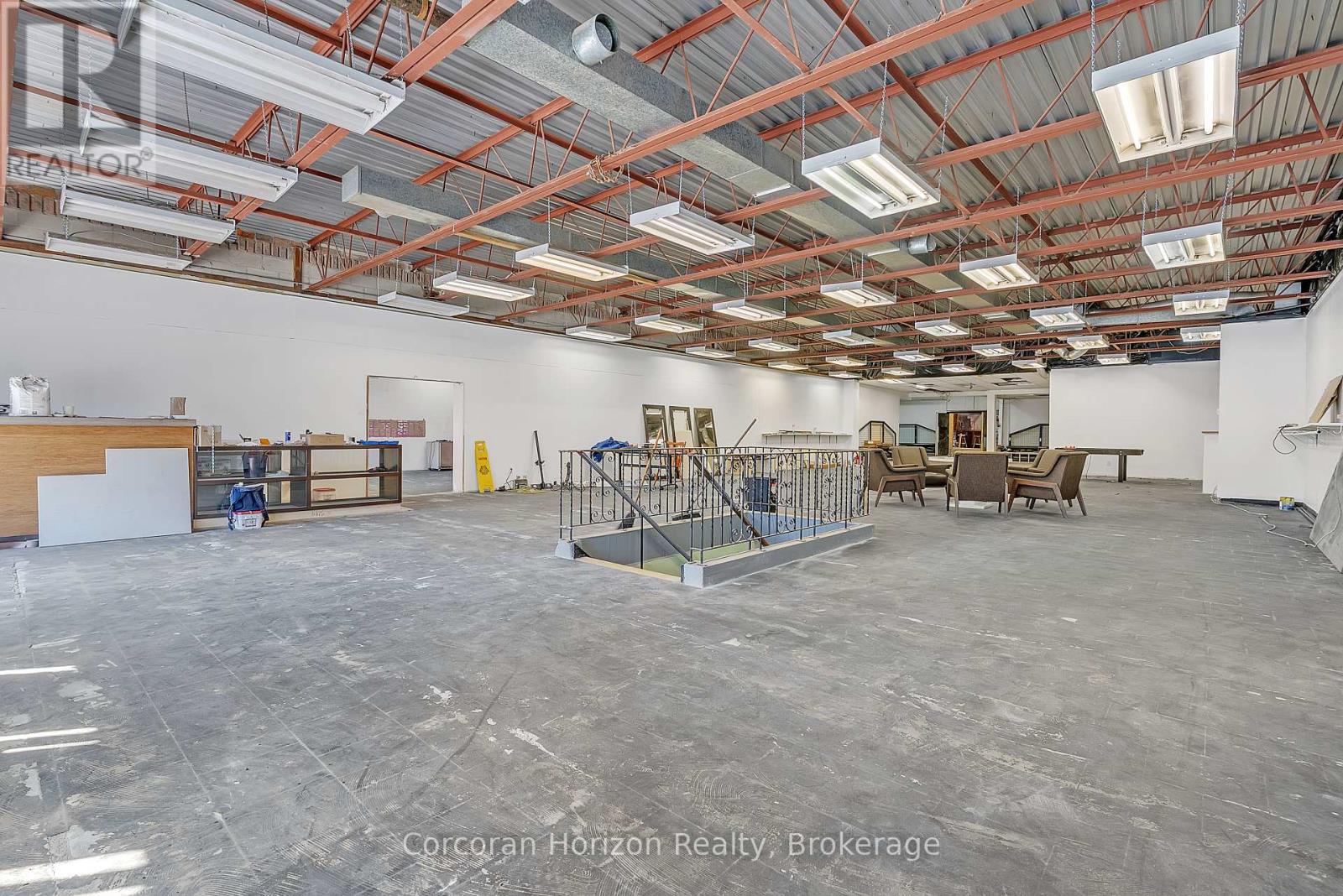 Main+bsmt - 17 Barton Street E, Hamilton (Beasley), Ontario  L8L 2V6 - Photo 4 - X12371153