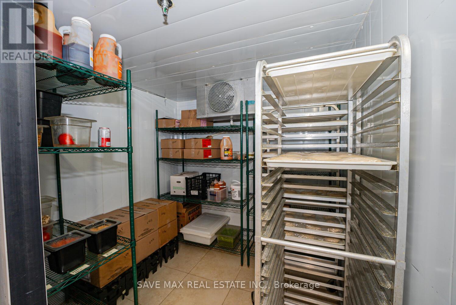 4 - 330 Philip Street W, Waterloo, Ontario  N2L 3W9 - Photo 27 - X12371082