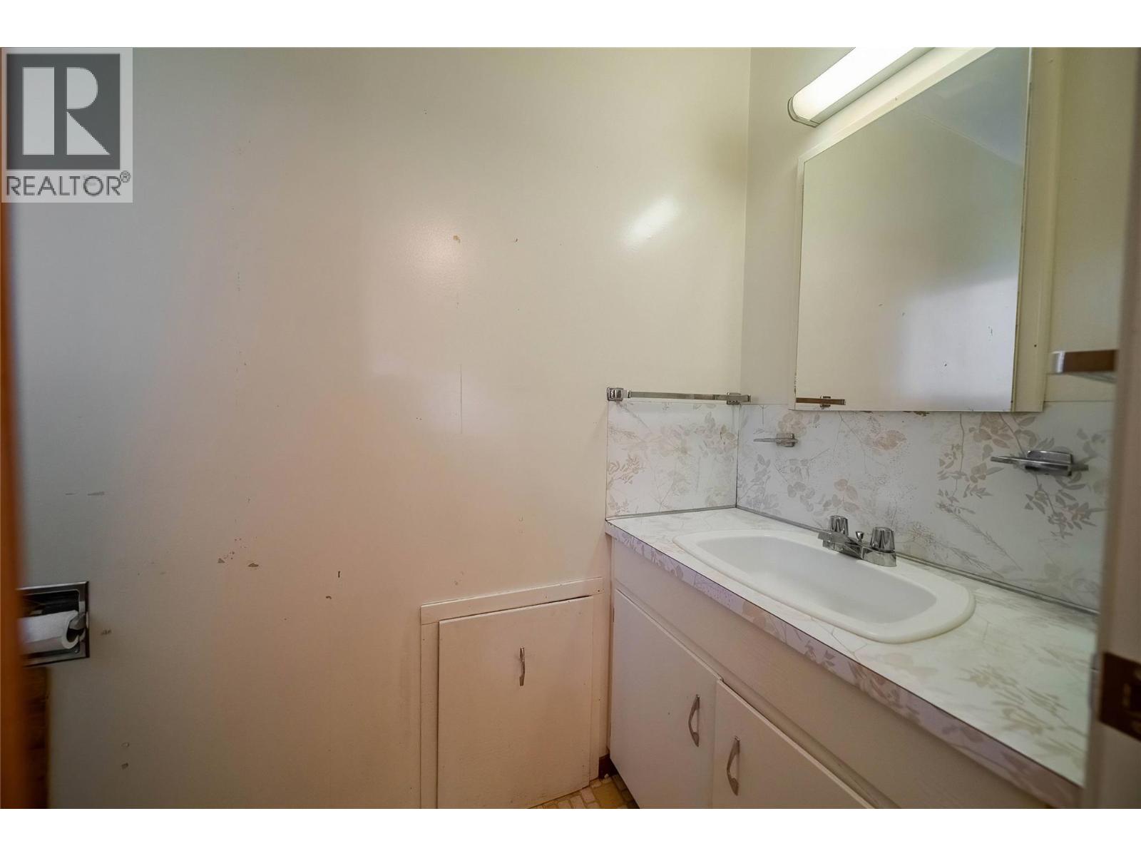 701 14th Avenue S, Cranbrook, British Columbia  V1C 2Y2 - Photo 15 - 10361074