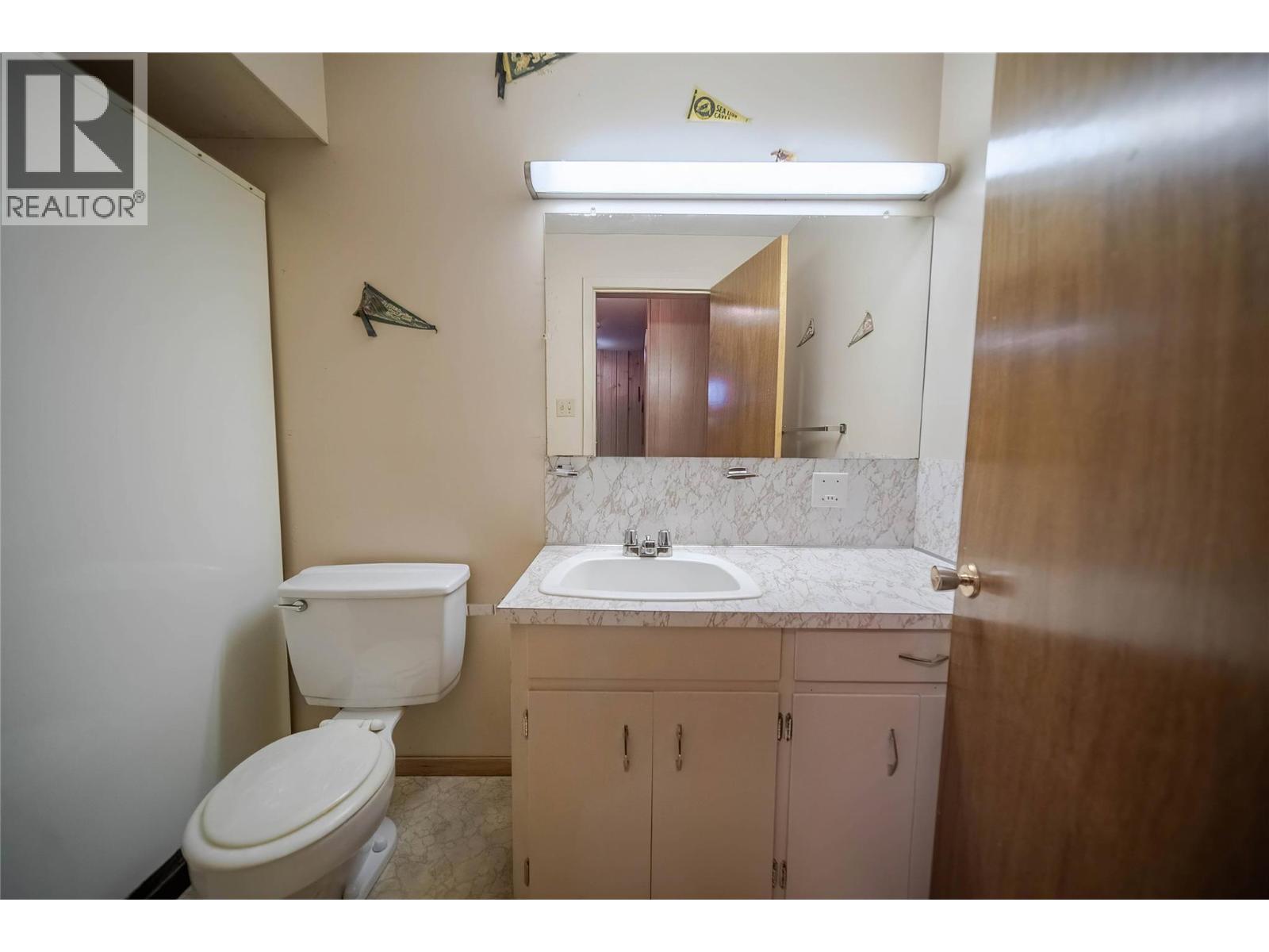 701 14th Avenue S, Cranbrook, British Columbia  V1C 2Y2 - Photo 22 - 10361074