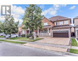 17 MAINARD CRESCENT, Brampton, Ontario