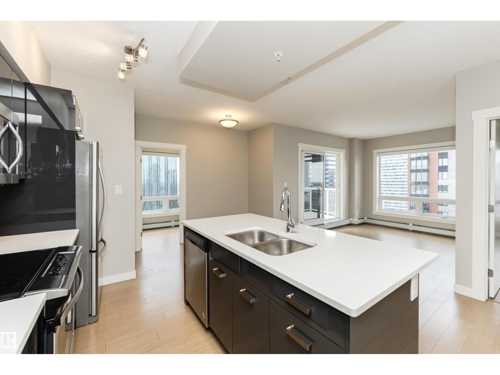 #1902 10410 102 Av Nw, Edmonton, Alberta  T5J 0E9 - Photo 3 - E4455349