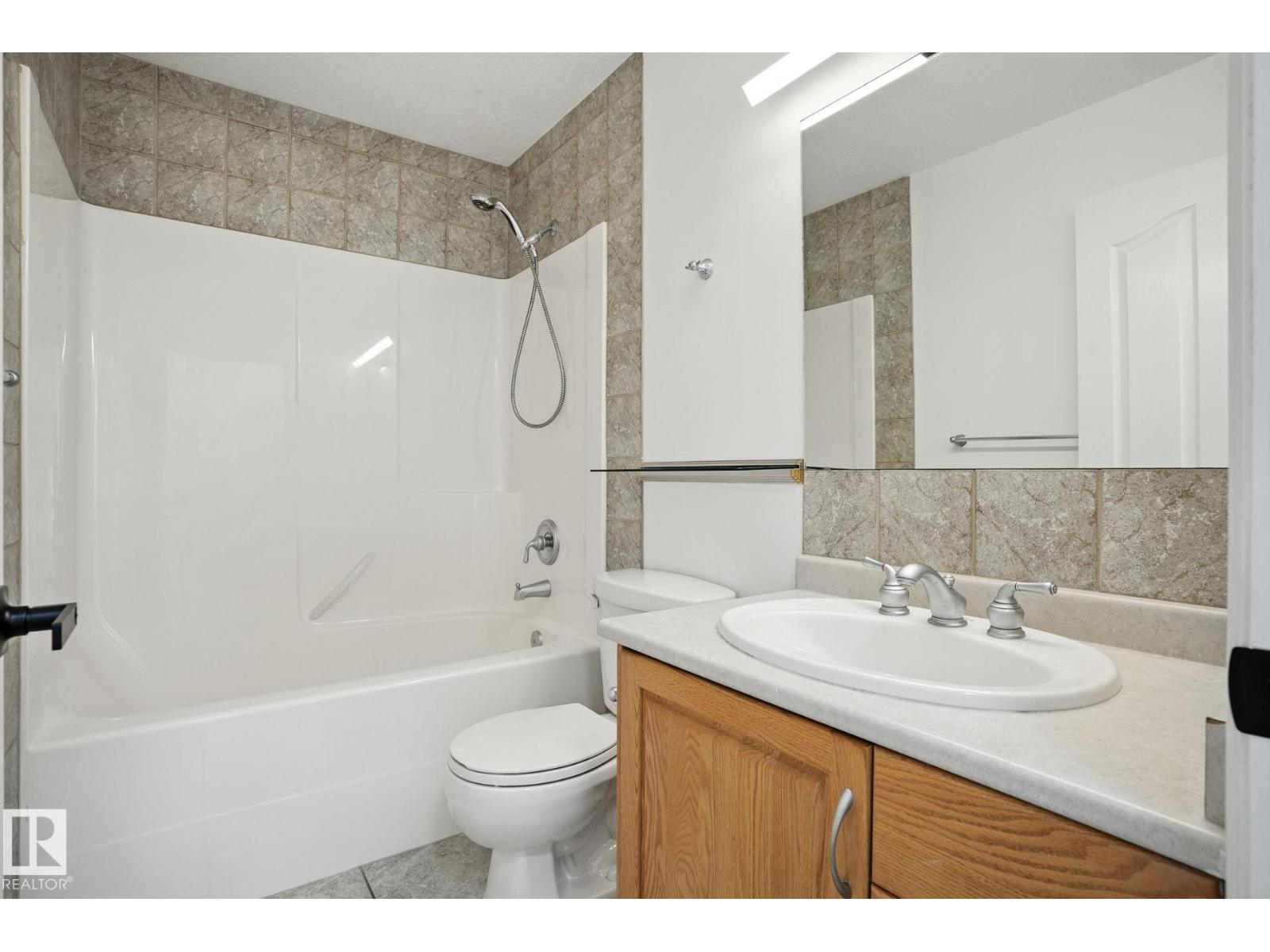 9012 157 Av Nw, Edmonton, Alberta  T5Z 3G2 - Photo 15 - E4455352