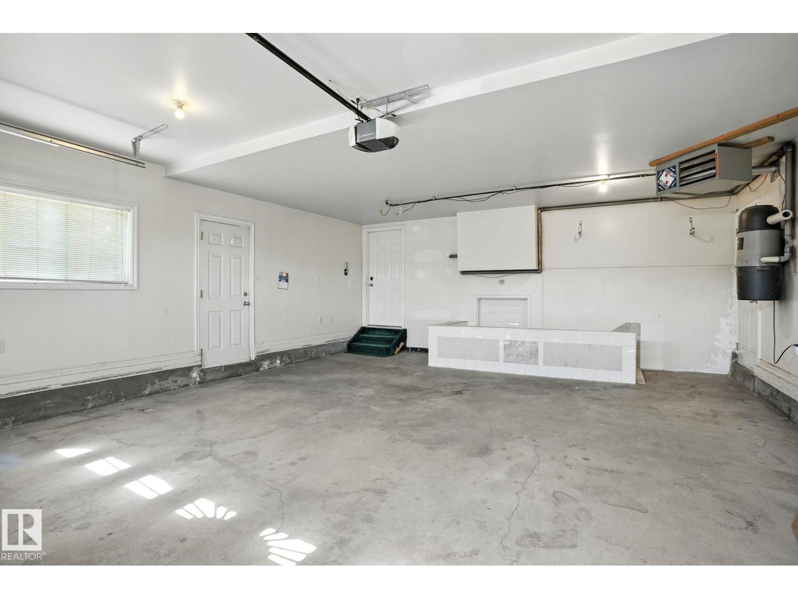 9012 157 Av Nw, Edmonton, Alberta  T5Z 3G2 - Photo 27 - E4455352