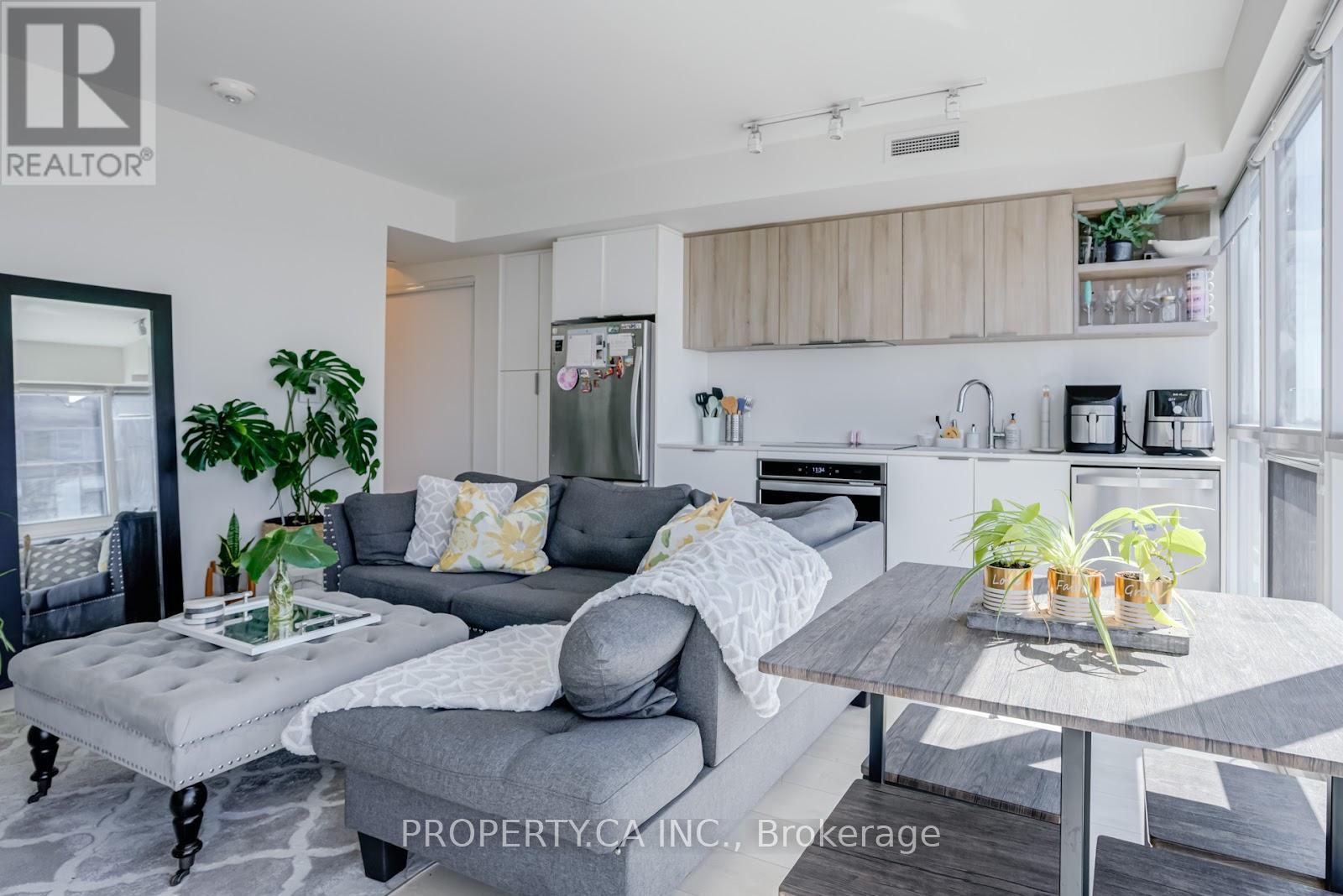 N2809 - 6 Sonic Way, Toronto, Ontario  M3C 0P1 - Photo 10 - C12371117