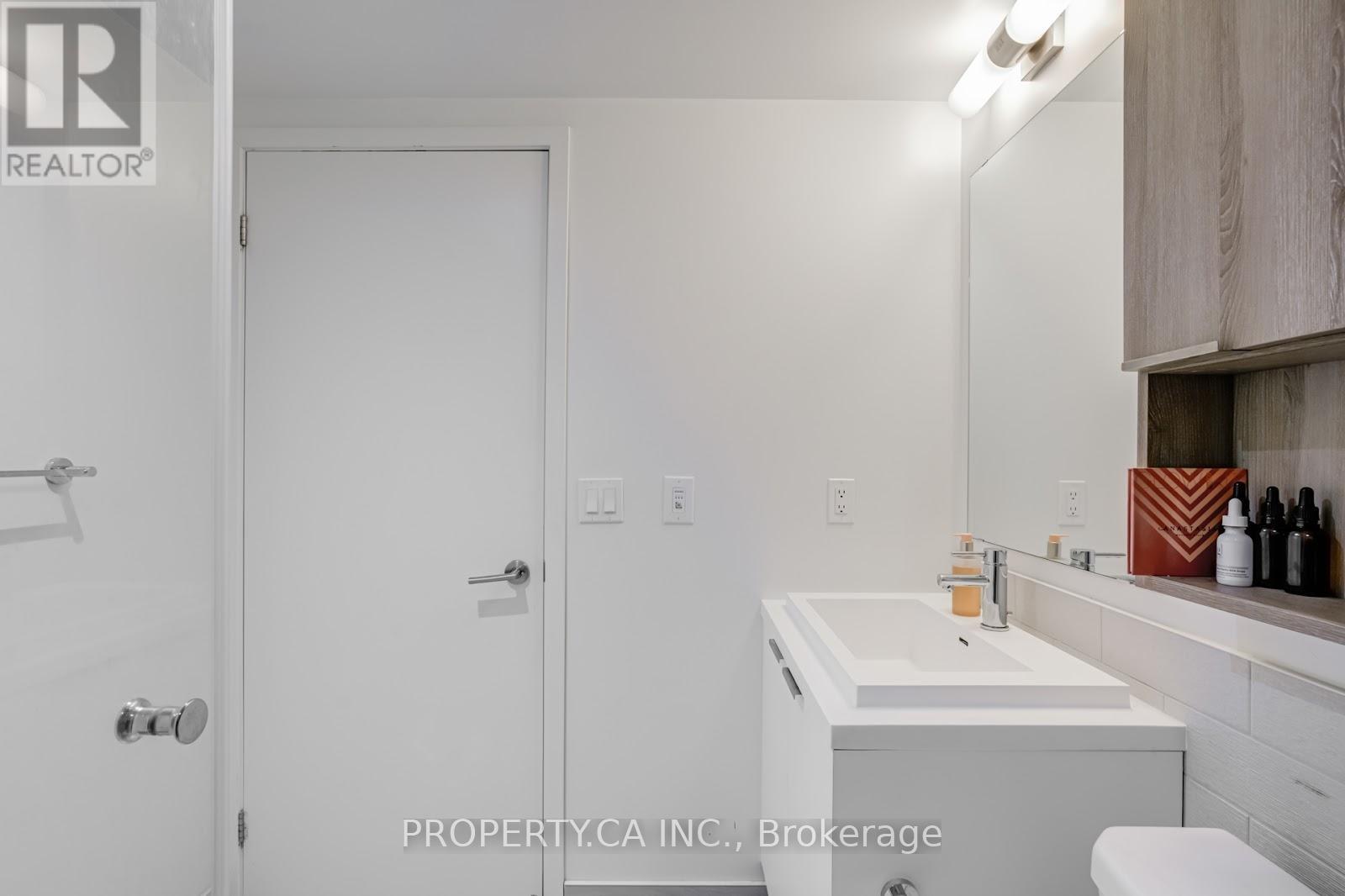 N2809 - 6 Sonic Way, Toronto, Ontario  M3C 0P1 - Photo 18 - C12371117