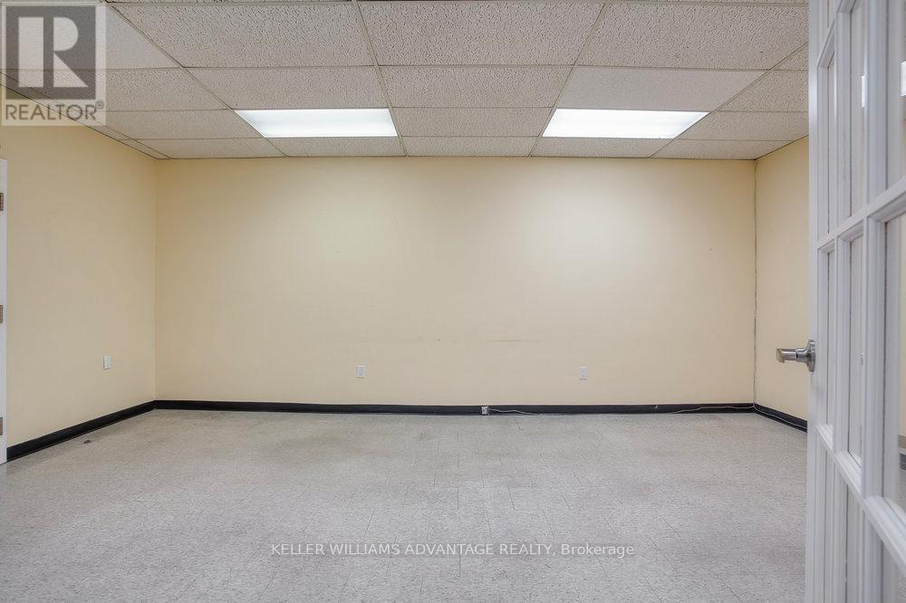 205+206 - 302 Spadina Avenue, Toronto, Ontario  M5T 2E7 - Photo 12 - C12371120