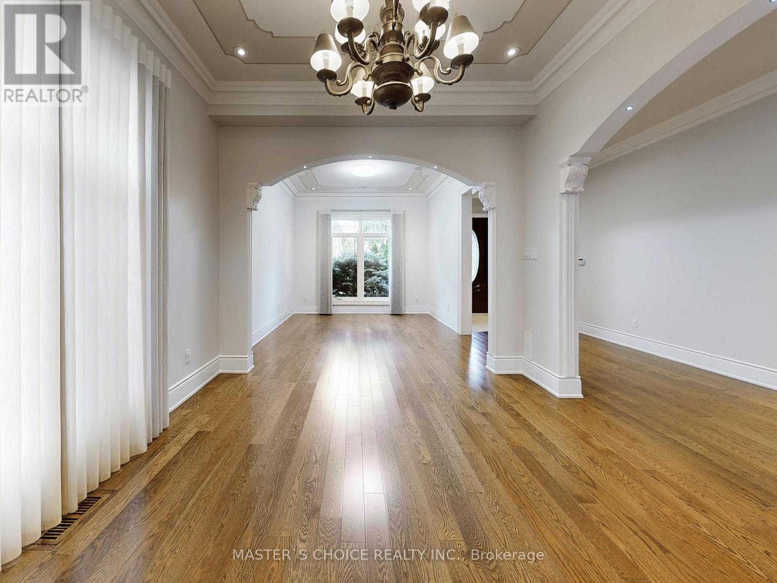 6 Terrace Avenue, Toronto, Ontario  M2R 1E9 - Photo 4 - C12371125