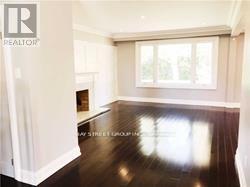 557 The Kingsway, Toronto, Ontario  M9A 3W9 - Photo 7 - W12371116