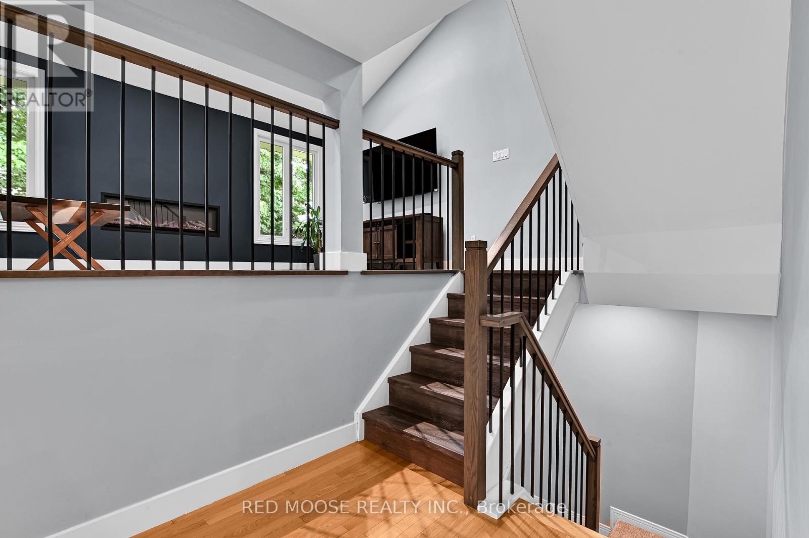 55 Hawley Crescent, Ottawa, Ontario  K2M 1T4 - Photo 13 - X12371158