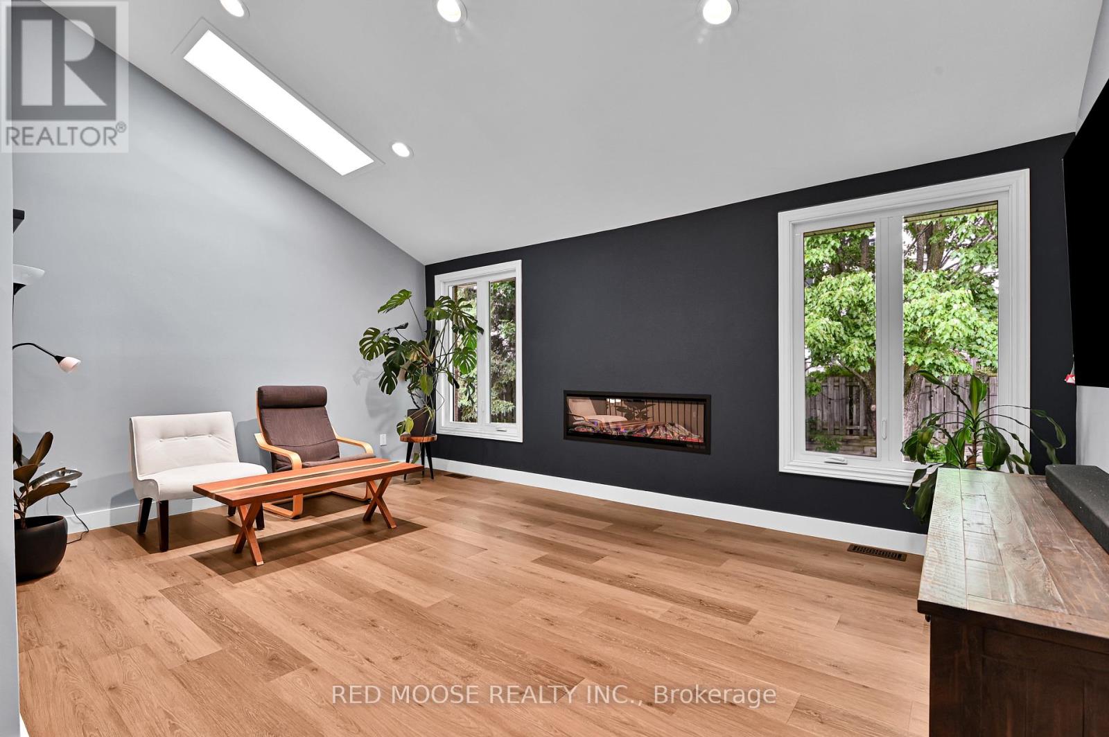 55 Hawley Crescent, Ottawa, Ontario  K2M 1T4 - Photo 14 - X12371158