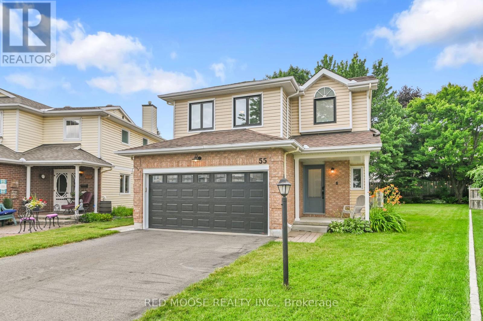 55 Hawley Crescent, Ottawa, Ontario  K2M 1T4 - Photo 2 - X12371158