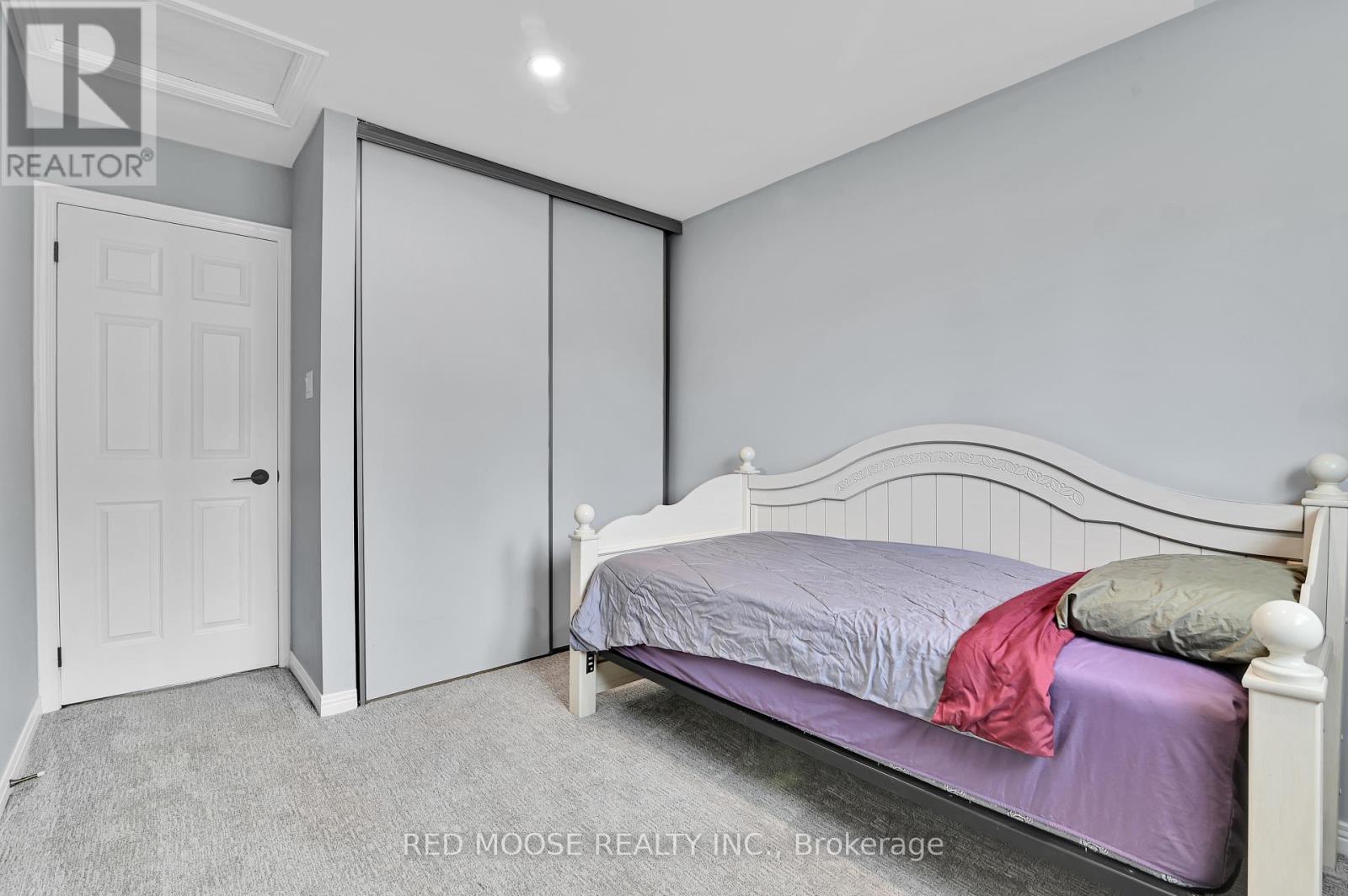 55 Hawley Crescent, Ottawa, Ontario  K2M 1T4 - Photo 23 - X12371158