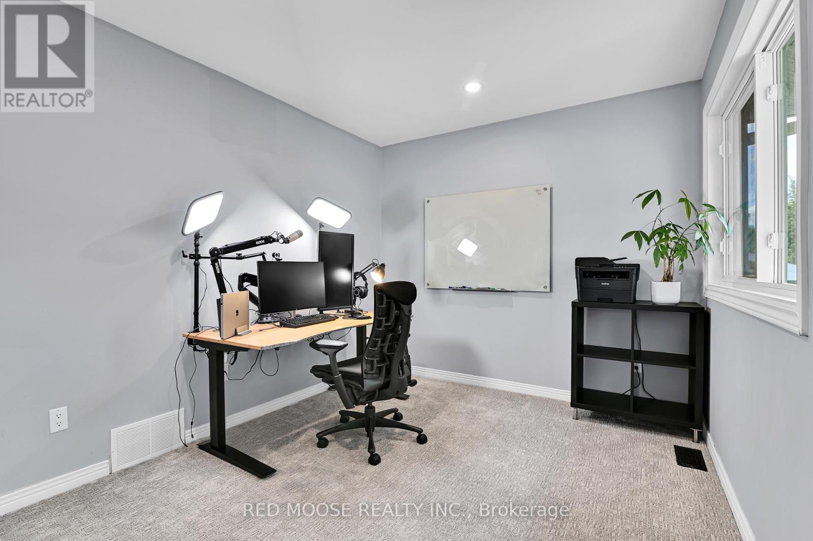 55 Hawley Crescent, Ottawa, Ontario  K2M 1T4 - Photo 24 - X12371158