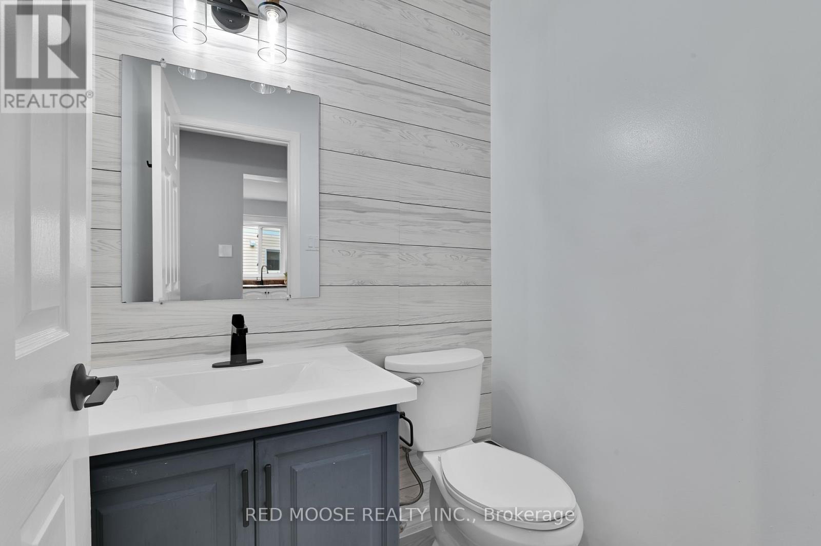 55 Hawley Crescent, Ottawa, Ontario  K2M 1T4 - Photo 9 - X12371158