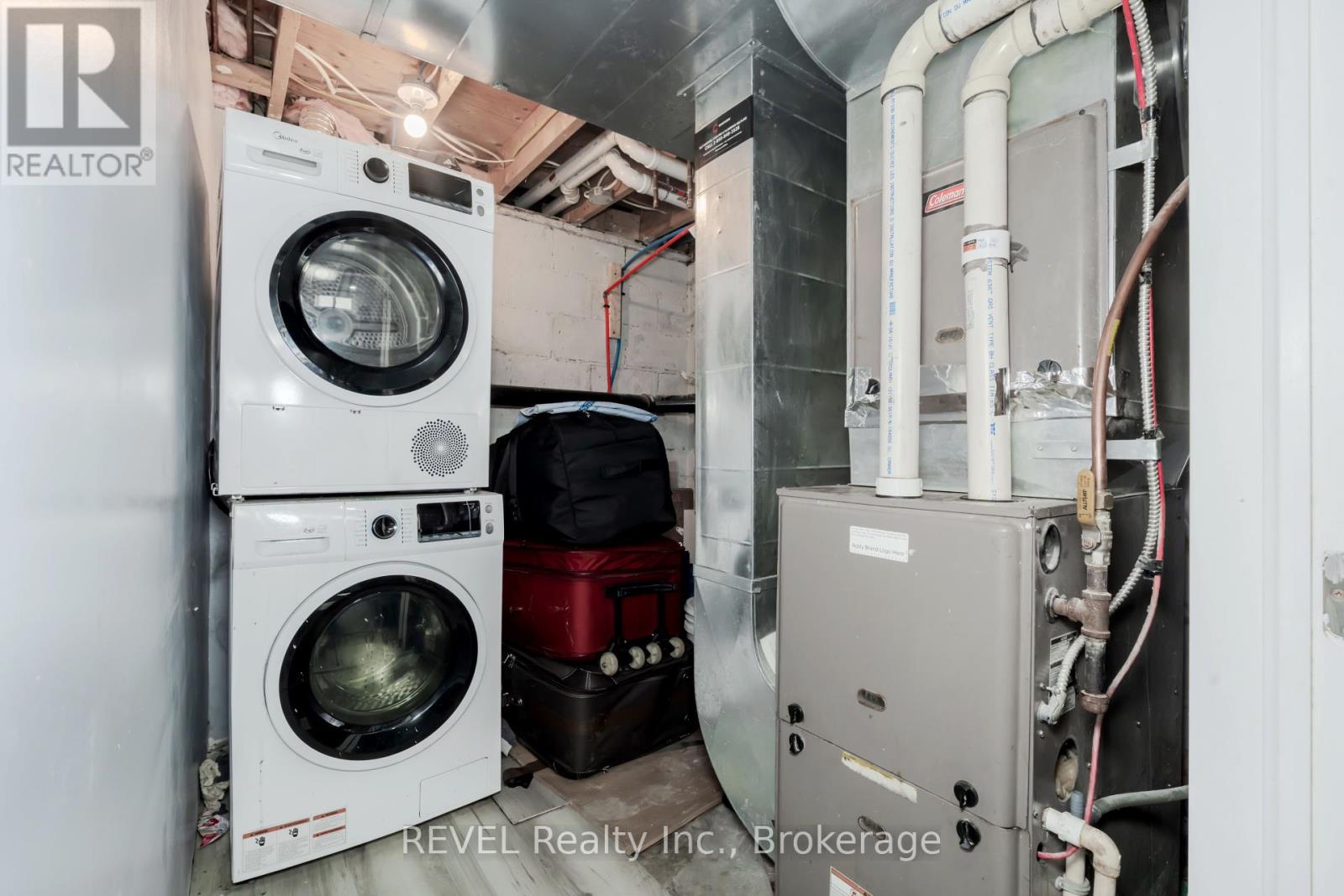 24 Imperial Street, Hamilton, Ontario  L8L 4E3 - Photo 24 - X12371182