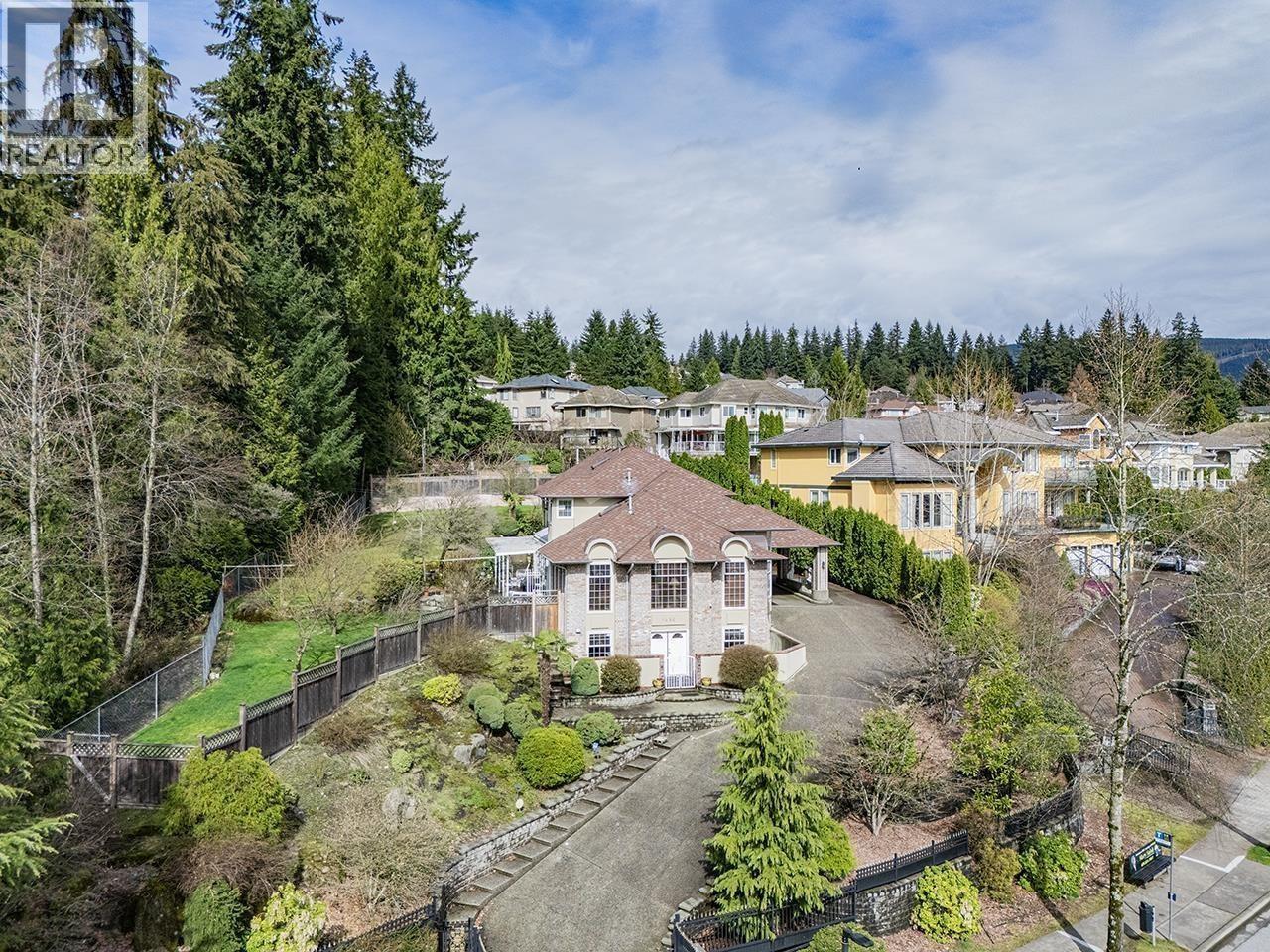 Property at 1496 JOHNSON STREET image 4