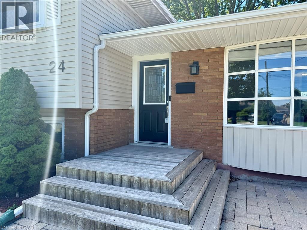 24 Gladys Avenue, Welland, Ontario  L3B 1G2 - Photo 2 - 40764744