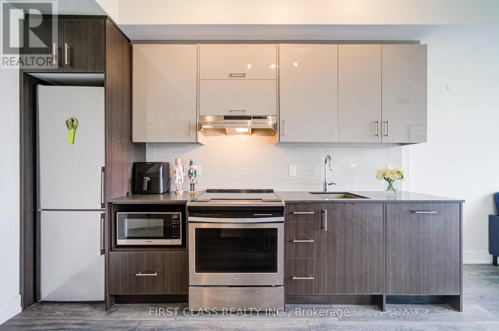 1601 - 180 Fairview Mall Drive, Toronto, Ontario  M2J 0G4 - Photo 6 - C12371189