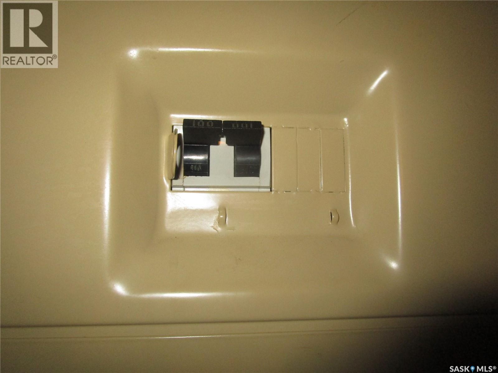 100 Bell Road, Assiniboia, Saskatchewan  S0H 0B0 - Photo 20 - SK017013