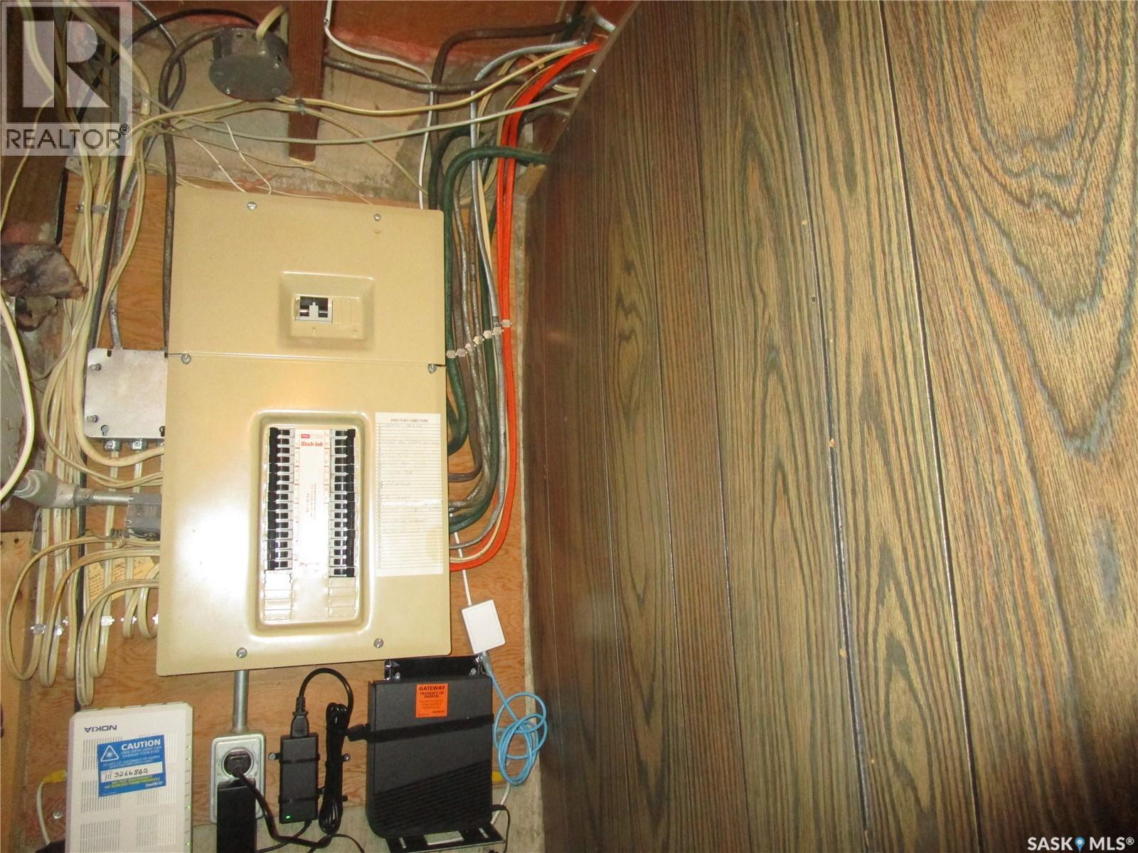 100 Bell Road, Assiniboia, Saskatchewan  S0H 0B0 - Photo 21 - SK017013