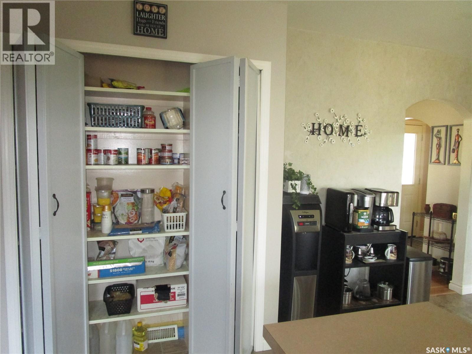 100 Bell Road, Assiniboia, Saskatchewan  S0H 0B0 - Photo 8 - SK017013