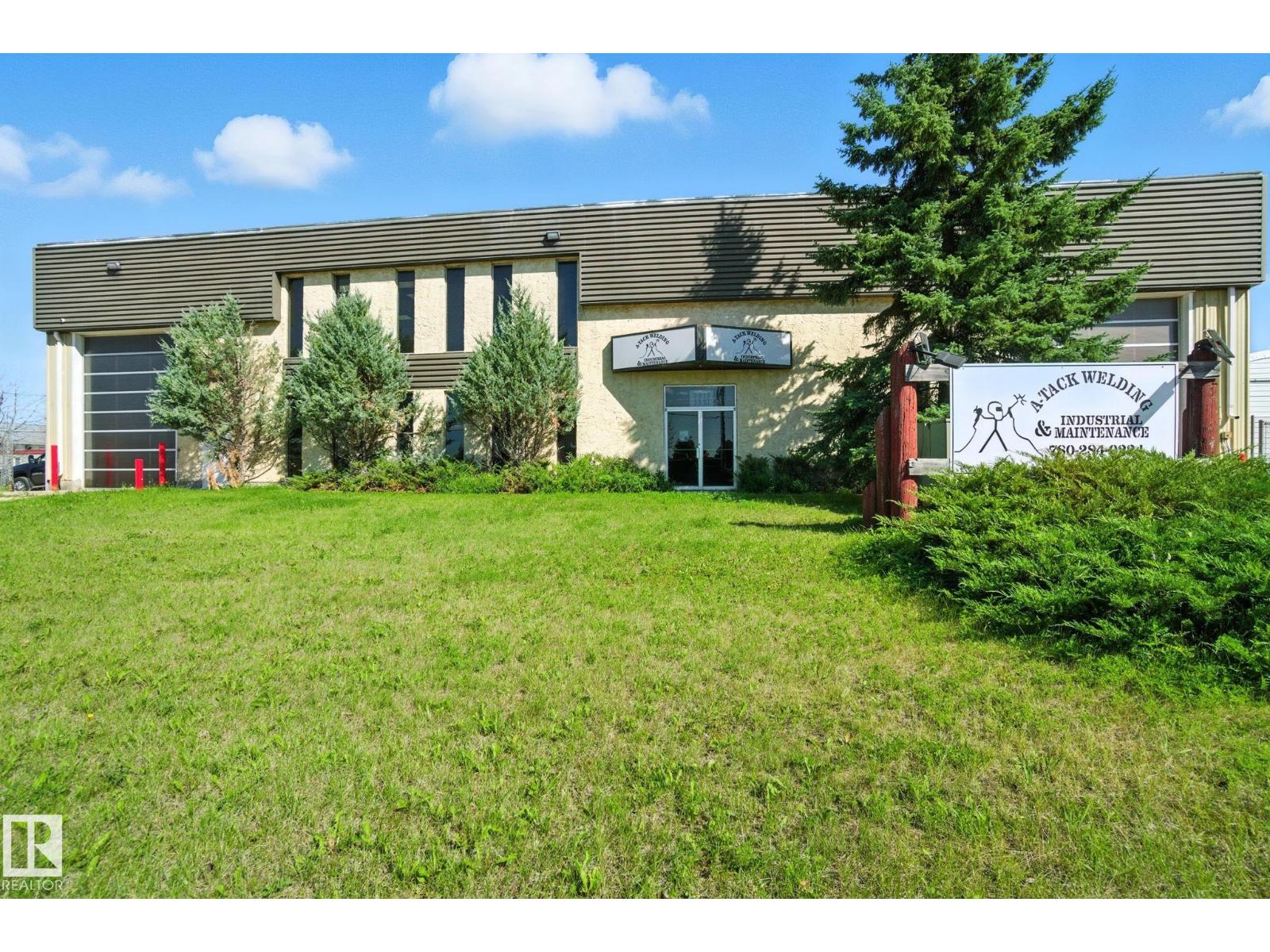 3919 35 ST, Whitecourt, Alberta
