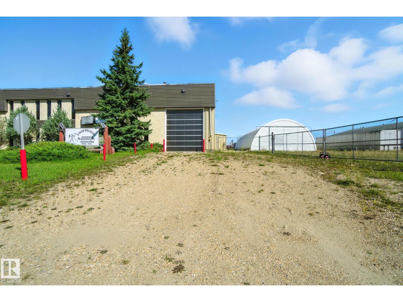 3919 35 St, Whitecourt, Alberta  T7S 0A2 - Photo 6 - E4455360