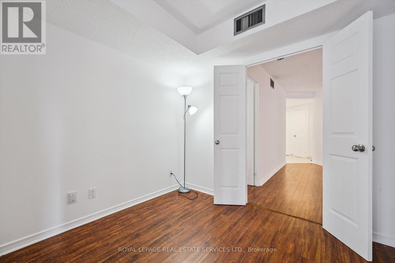 703 - 55 Centre Avenue, Toronto, Ontario  M5G 2H5 - Photo 24 - C12371202