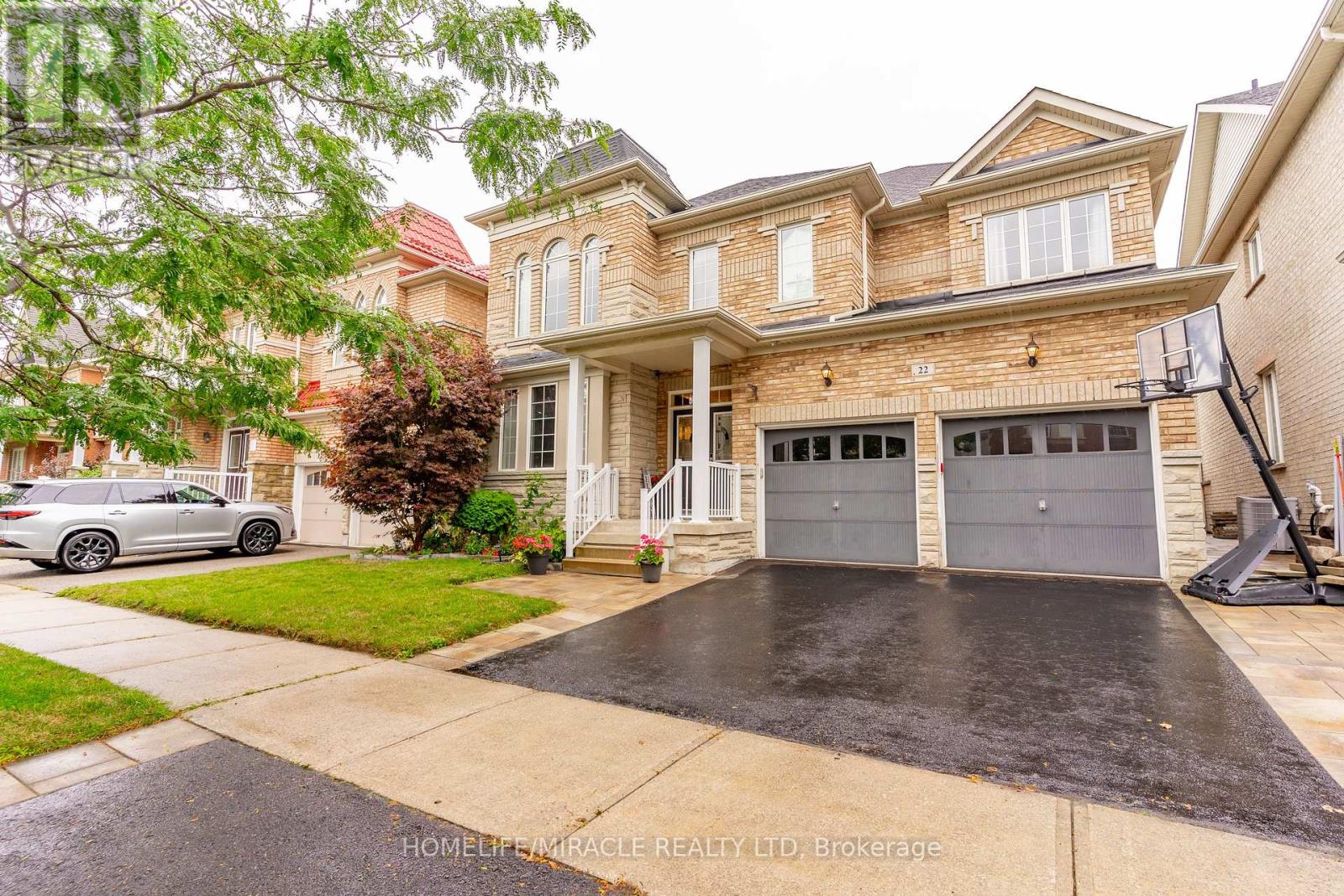 22 Malborough Road, Markham, Ontario  L6B 0E8 - Photo 3 - N12371203