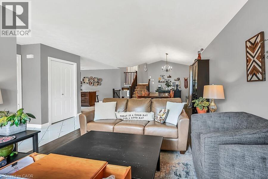 2 Fuller Drive, Caledonia, Ontario  N3W 2L3 - Photo 11 - 40763889