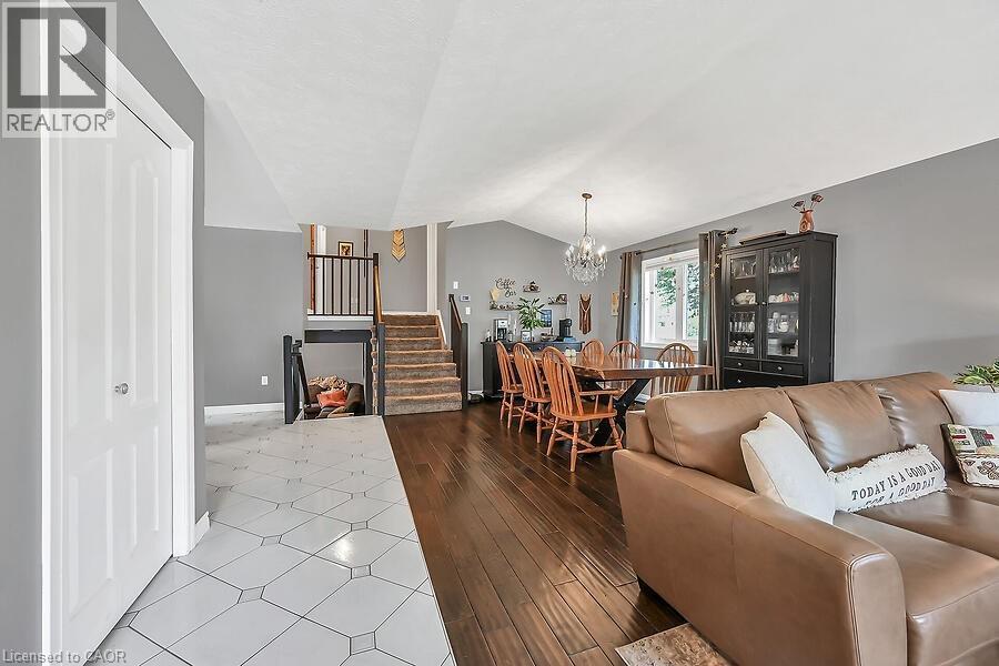2 Fuller Drive, Caledonia, Ontario  N3W 2L3 - Photo 8 - 40763889