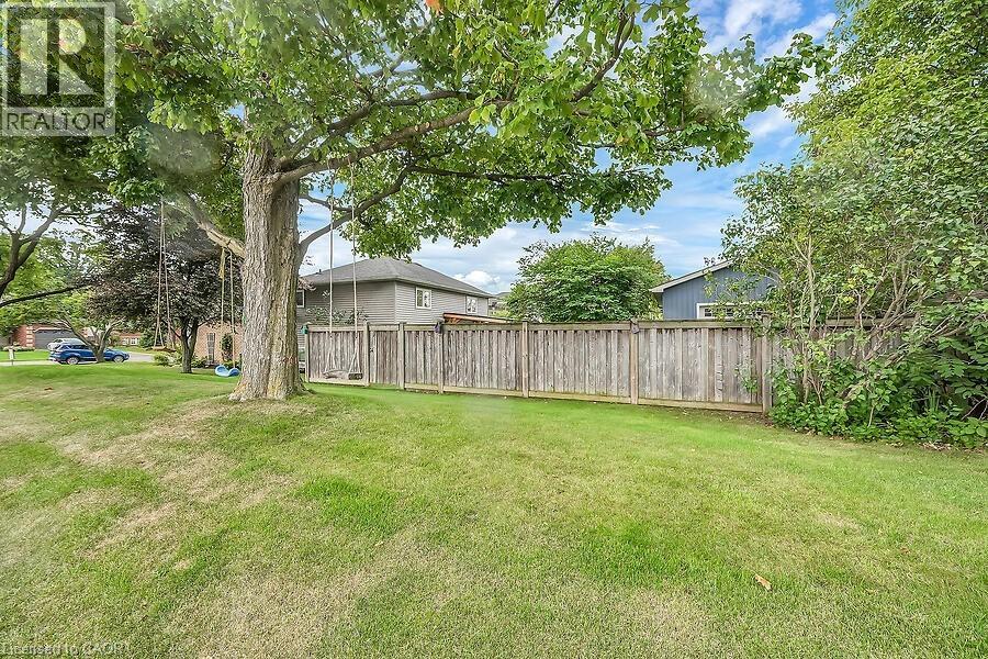 2 Fuller Drive, Caledonia, Ontario  N3W 2L3 - Photo 7 - 40763889