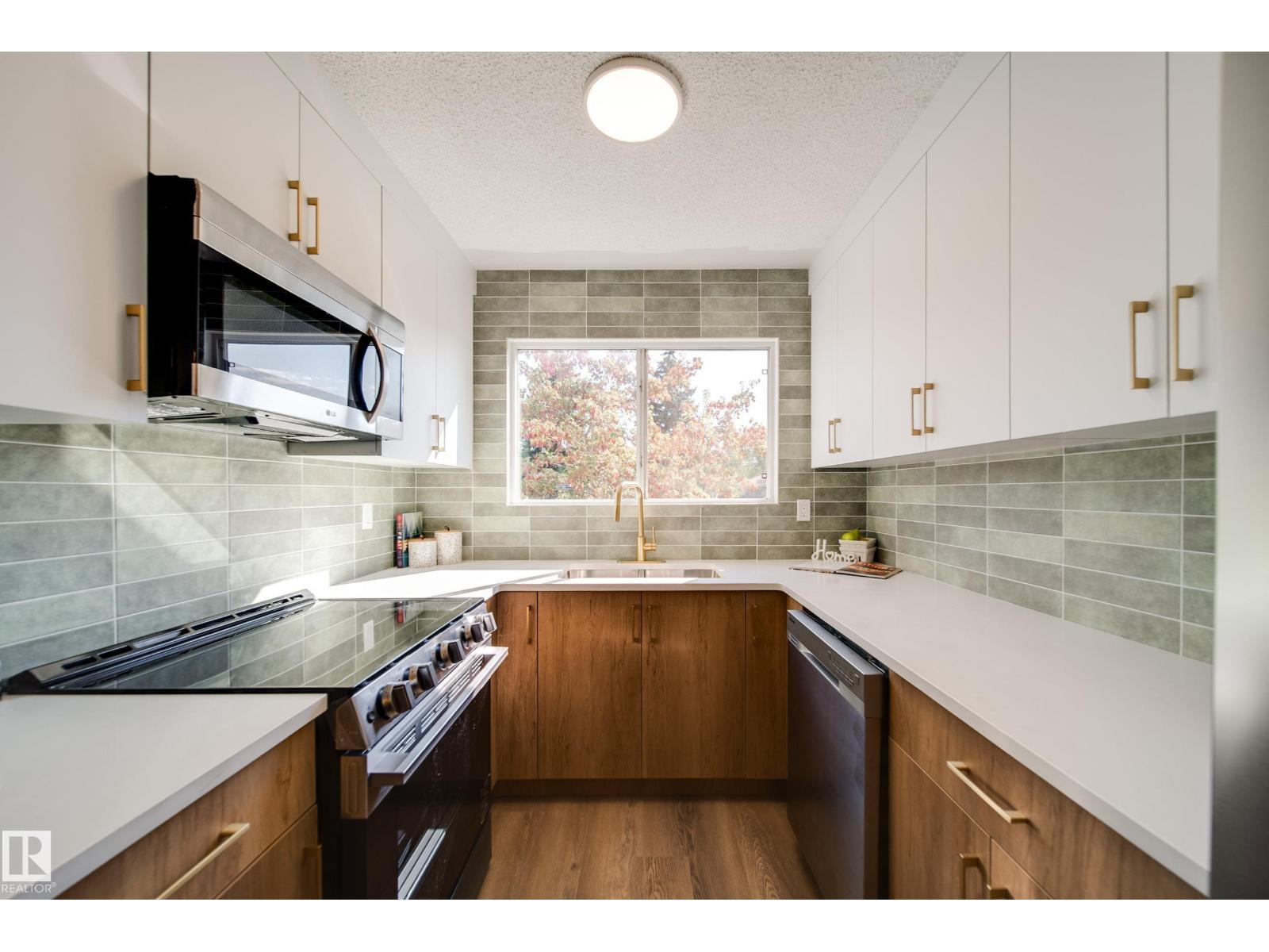9949 171 AV NW, Edmonton, Alberta