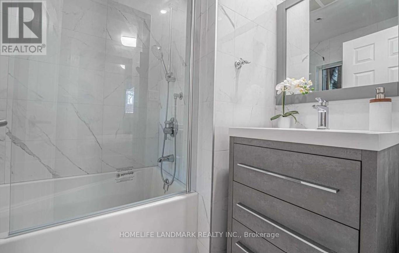 184 Mutual Street, Toronto (Church-Yonge Corridor), Ontario  M5B 2B3 - Photo 16 - C12371239