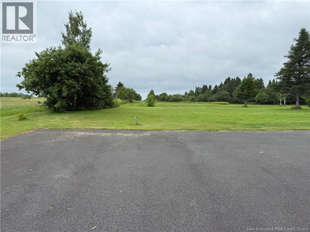 Pionniers Avenue, Balmoral, New Brunswick