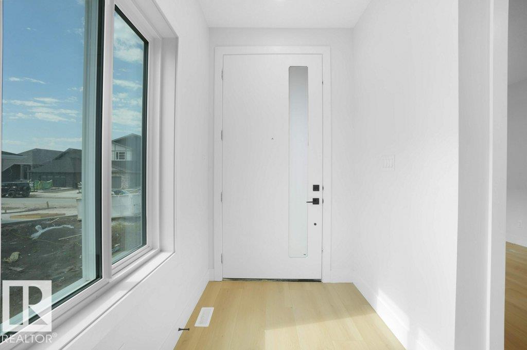 Property at 53 Eldridge Point image 2