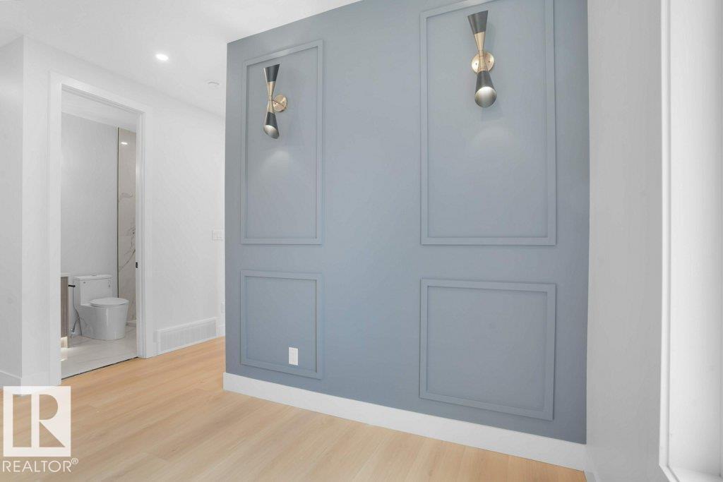 Property at 53 Eldridge Point image 3