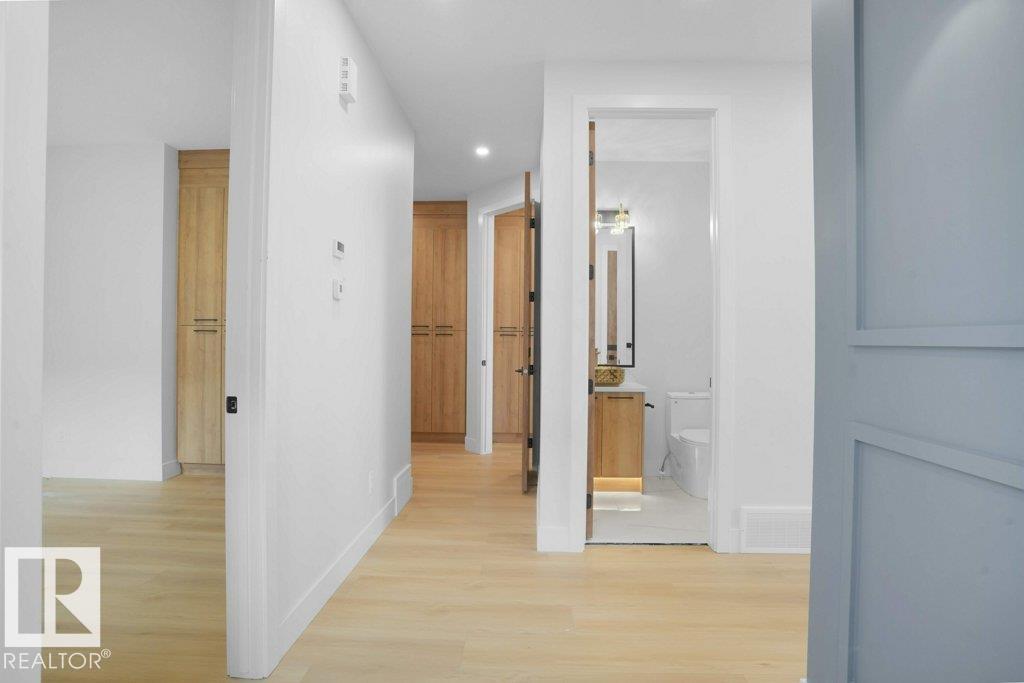 Property at 53 Eldridge Point image 4
