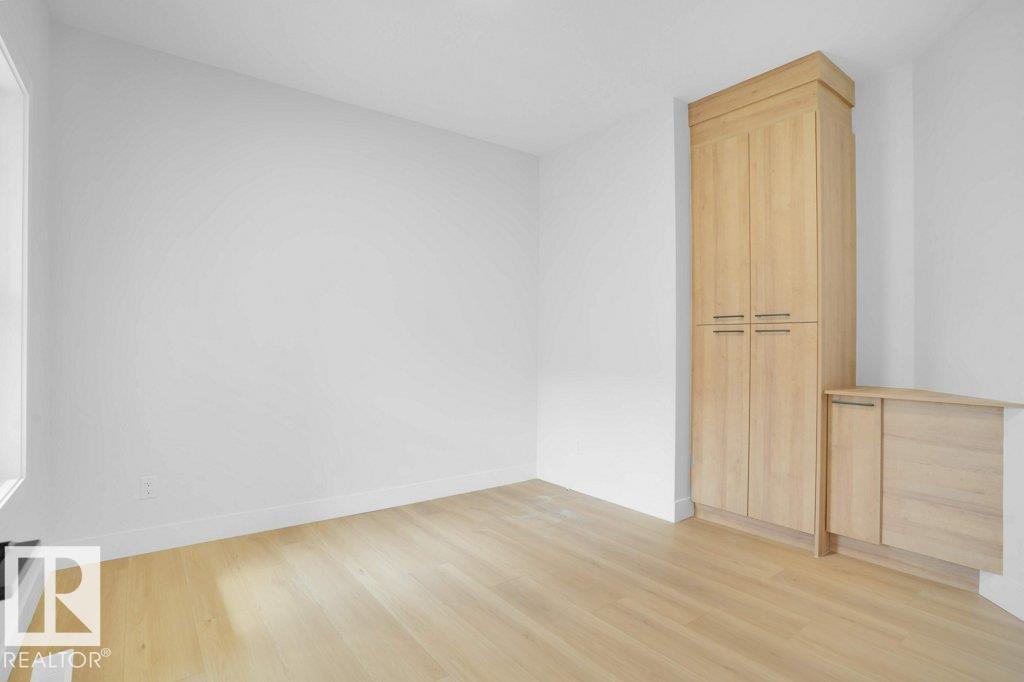 Property at 53 Eldridge Point image 5