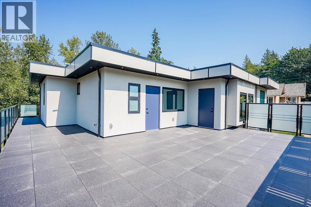 Listing Picture 34 of 40 : 8230 LAKEFIELD DRIVE, Burnaby / 本拿比 - 魯藝地產 Yvonne Lu Group - MLS Medallion Club Member