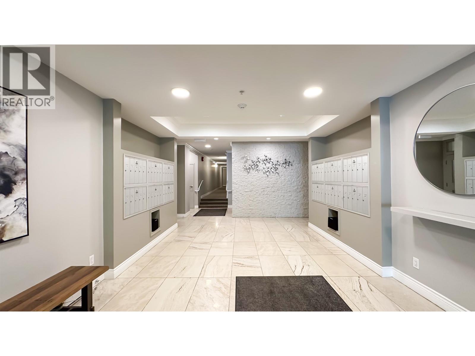 204 2628 Yew Street, Vancouver, British Columbia  V6K 4T4 - Photo 3 - R3041500