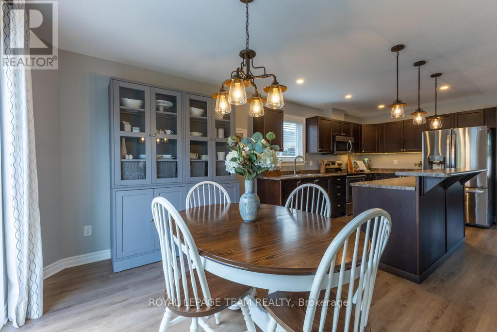 29 Carter Crescent, Arnprior, Ontario  K7S 0C4 - Photo 8 - X12371273