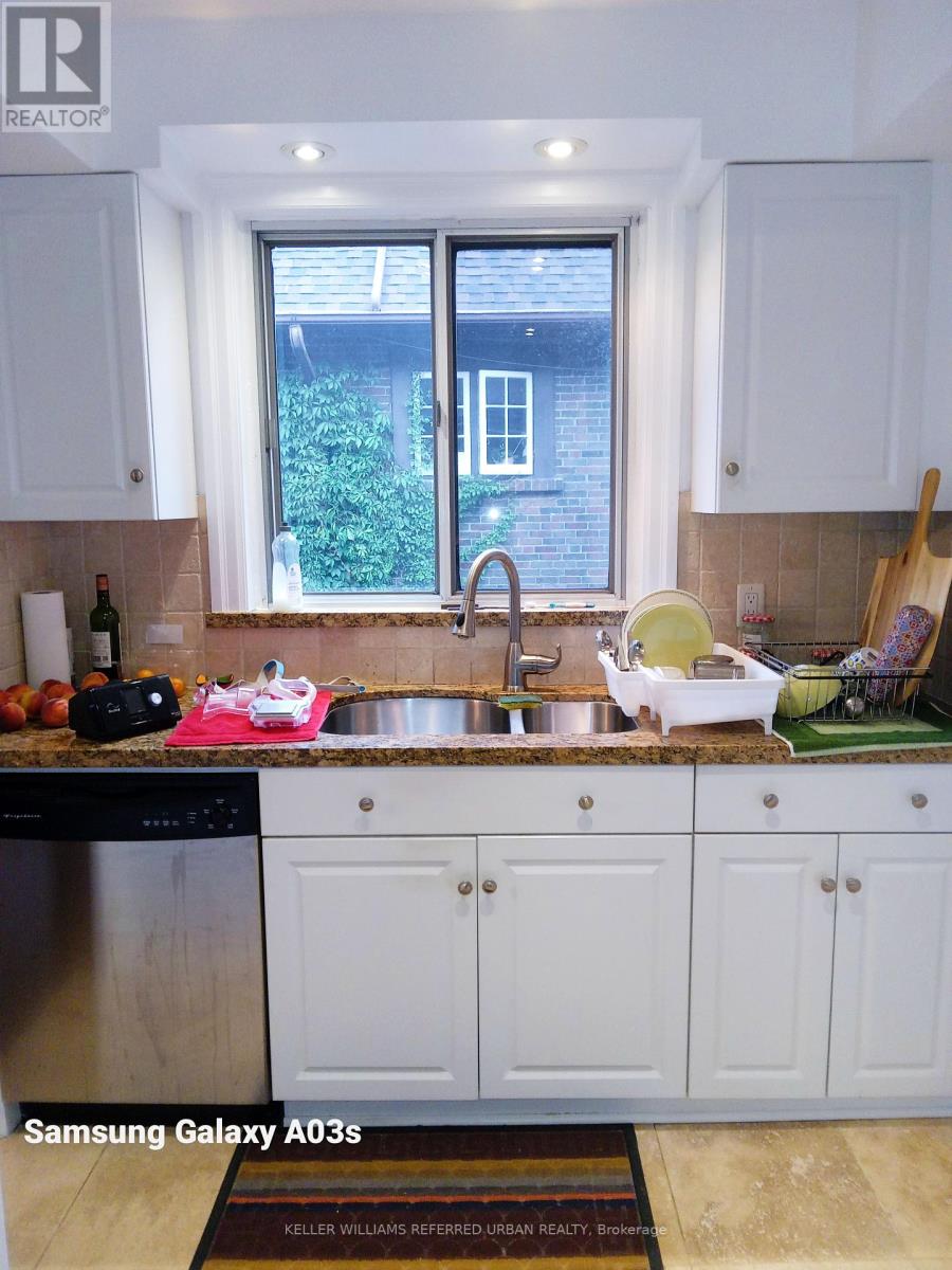 4 - 514 Riverside Drive, Toronto, Ontario  M6S 4B5 - Photo 12 - W12371282