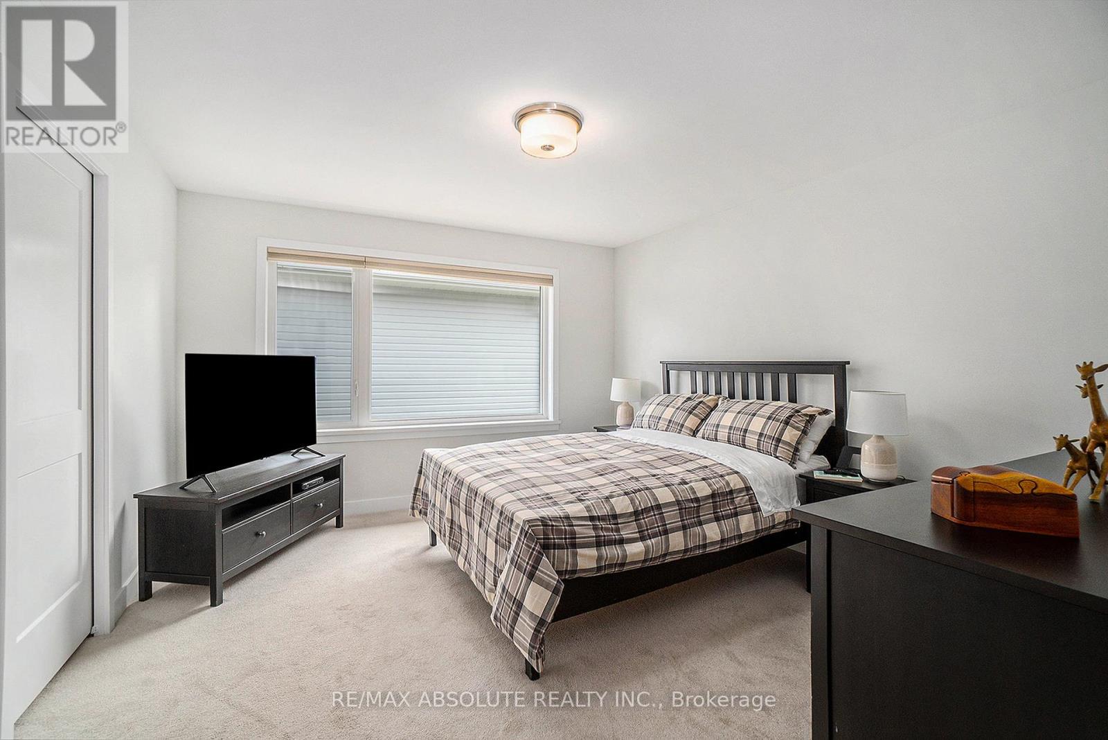 29 Mac Beattie Drive, Arnprior, Ontario  K7S 0J3 - Photo 17 - X12371287