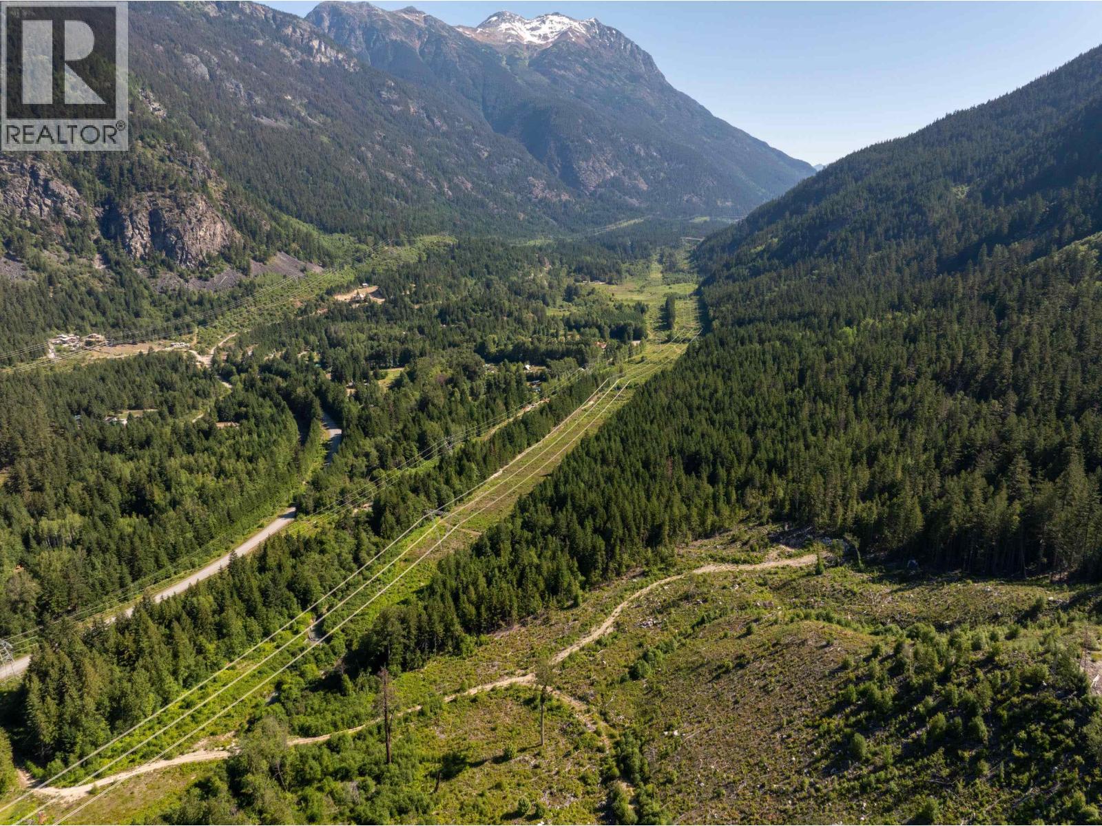 8896 Pemberton Portage Road, Pemberton, British Columbia  V0N 2L0 - Photo 13 - R3041644