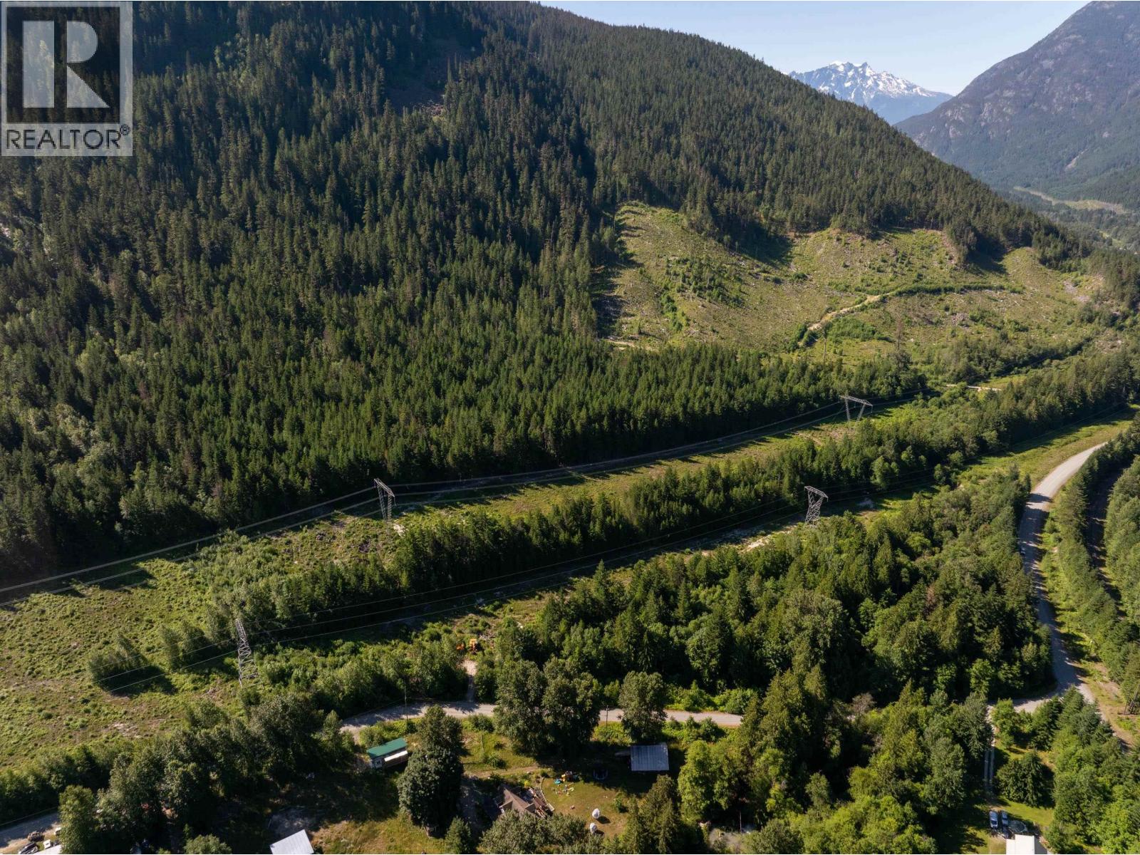 8896 Pemberton Portage Road, Pemberton, British Columbia  V0N 2L0 - Photo 17 - R3041644