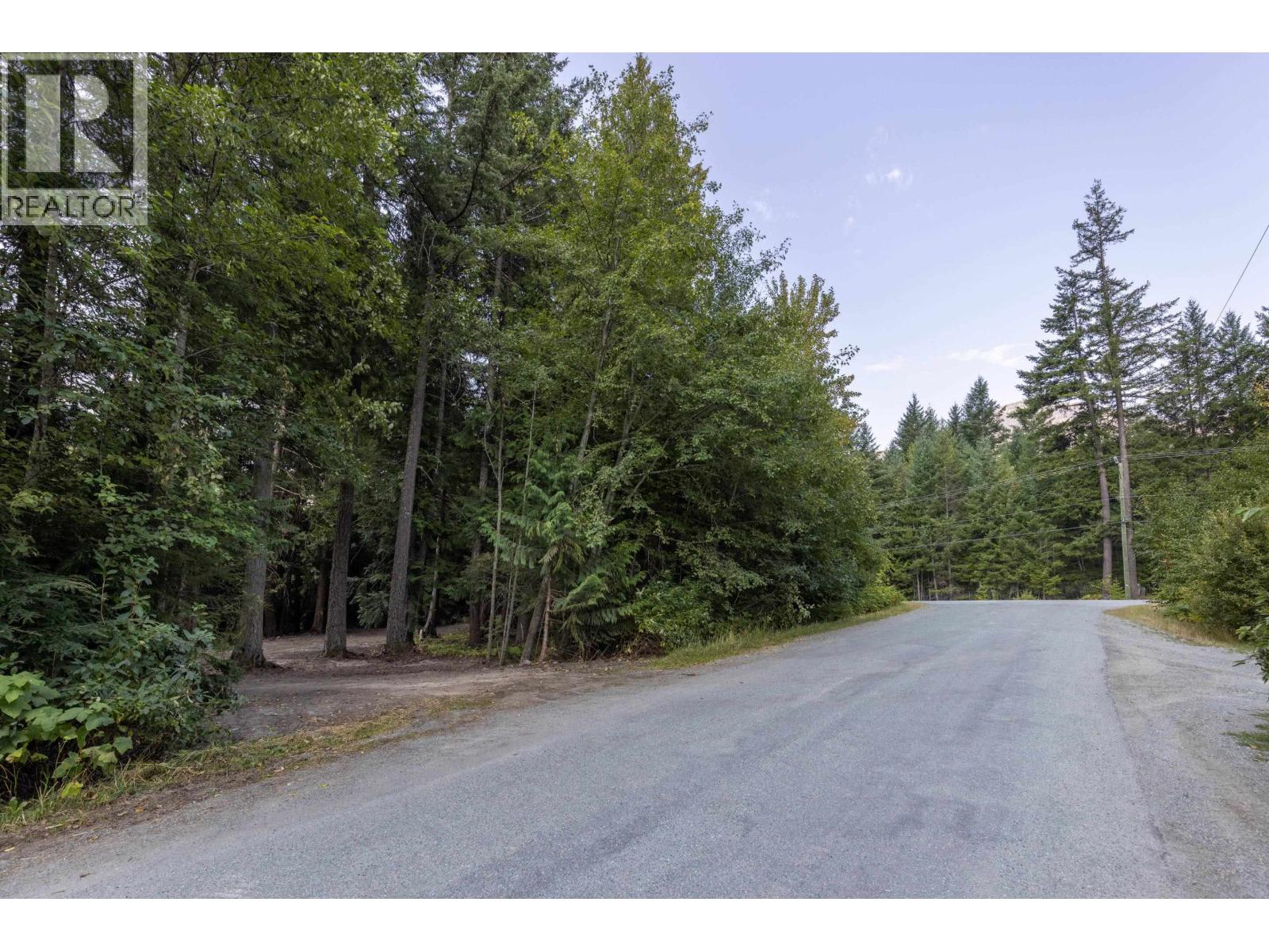 8896 Pemberton Portage Road, Pemberton, British Columbia  V0N 2L0 - Photo 6 - R3041644