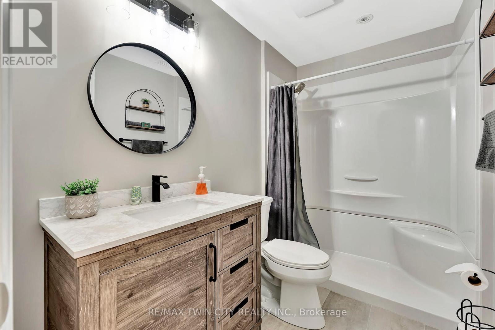 12 - 68 Cedar Street, Brant, Ontario  N3L 0H7 - Photo 34 - X12261426
