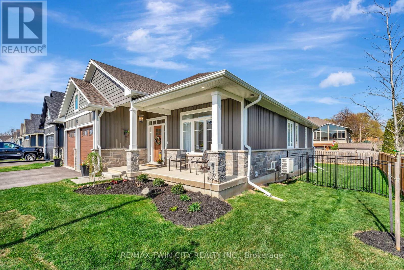 12 - 68 Cedar Street, Brant, Ontario  N3L 0H7 - Photo 5 - X12261426